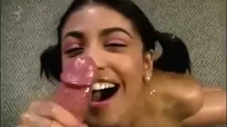 Porno POV con lolita 18enne sudamericana