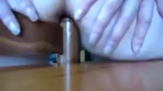 Pomo di legno in culo