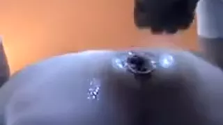 Scandaloso video fisting amatoriale