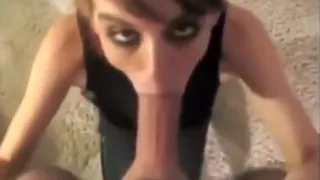 Troietta emo 20enne sborrata di brutto