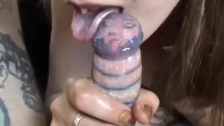 De 26-jarige Katja neukt voor het geld