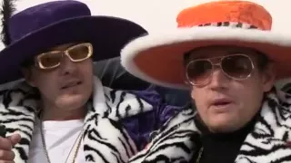 Die Champagne fles gaat er wel in!