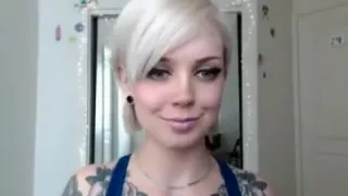 Alt Girl Sara Doing Yoga