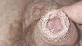 Ich wichse meinen kleinen Kitzler-Precum-Schwanz