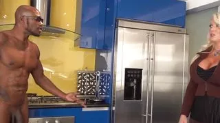 zwei notgeile freundinnen teilen sich bbc