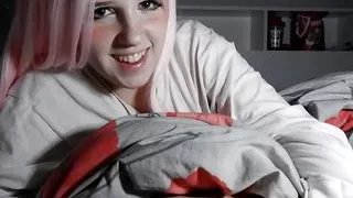 Night blowjob from a girlfriend
