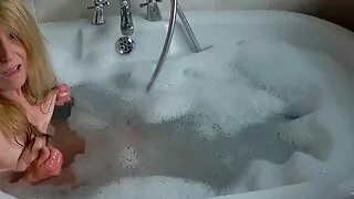 A  Simple Soak in the Bath for Beenie B with a little tease along the way