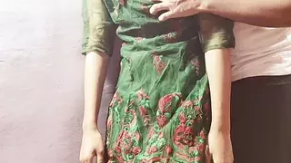 Desi bhabhi ko devar ne Kone me lekar choda