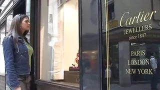 Wilder Analschlag für die Transgender-Schlampe