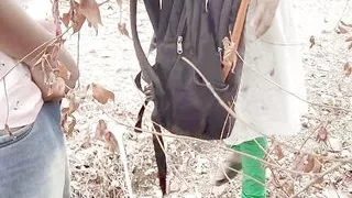 Rand ko jangal me jakar usaki ki chut fad di