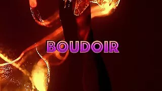 Sissy Stash präsentiert Boudoir - Ein Blick in den Feierabend