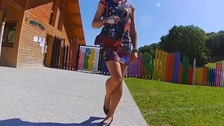 Sexy Lylou in der Öffentlichkeit