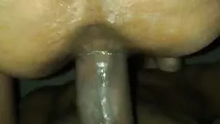 Dost ne wife ki gand ke chhed me lund dala.