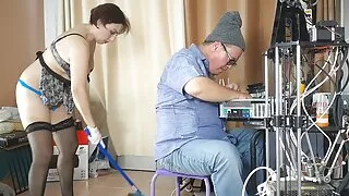 A naked maid is cleaning up in an stupid IT engineer's office. Real camera in office. Scene 1