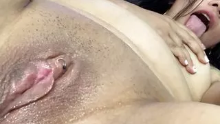 JhoanitaCat dances sensually for you masturbating with her double toy in the ass