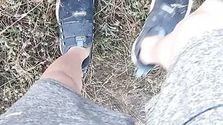 Morgenspaziergang mit sexy Schwanzsperma