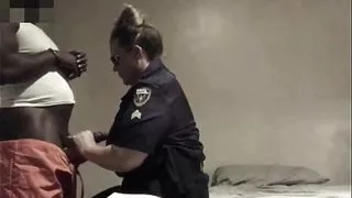 Female Correctional Officer Fucks Inmate In Jail