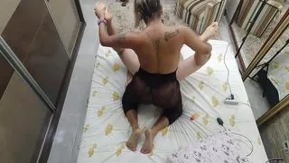 er kam zu mir nach Hause, damit ich ihn in den Arsch ficken konnte