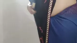 Bhabhi dekh rhi hai bina bra ki saree me kamal