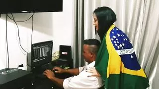 Sinhei com morena colega gostosa