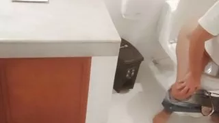 My MOTHER-IN-LAW records herself in a hotel bathroom