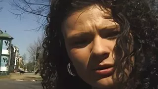 Deutscher Retro-Porno! Tussi auf der strasse angesprochen, sie geht einfach so mit um sich vor der cam zu befriedigen!