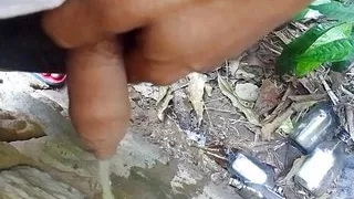 Pahle rumal liya aur uske bad socha ki saaf kaise karunga to jaldi se Muth Mari aur dekh liya FIR Jo hua