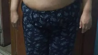 Hot aunty shaking big boobs while exercising