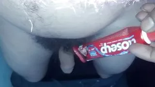 Jab Neha ke kamre mein Gaya to uske kamre mein ek ladka Muth maar raha tha use pakad liya