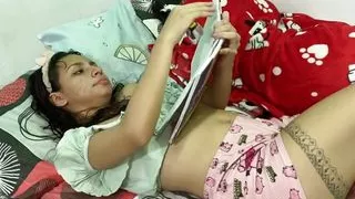 My Boyfriend Comes To Visit I Fuck With Him While My Stepsister Sleeps Next To Me