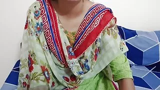 xxx Indian Desi step-mom ne sex ki lat laga di full hindi video xxx big boobs Saarabhabhi6 clear Hindi audio  horny sexy