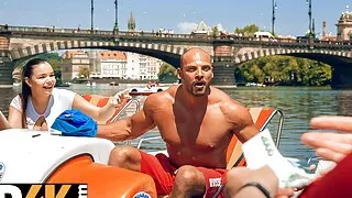 HUNT4K. BF is idle cause theres another guy for this super-sexy babe