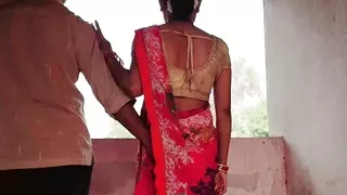 Pati ke jane bad Bhabhi ko devar ne choda