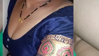 Vandana sex video  mai so rahi ti tmeine bhi mere devarji ke sat chu  t marvani thi  devar Vishal land dekhar pura dala