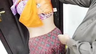Indian Tailor Fucking His Beautifull Customer With Hindi Audio
