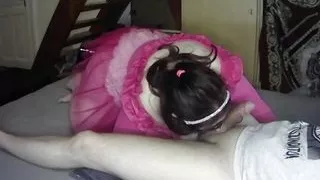 Busty stepdaughter offers her hot and wet mouth for use