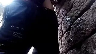 Mann macht Bad bei Jäger