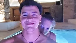 Intimes, romantisches Privatsextape im Spa Thermals