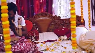 Desi Dulhan Ki Pahali Suhagraat Pati Ko Sulakar Apne Boyfriend Ke Sath Kia Chodon Chudai ( Hindi Audio )