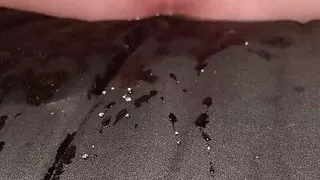 Girlfriend makes herself squirt while boyfriend is at work