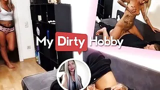 Stepsister caught stepbro jerking off - MyDirtyHobby