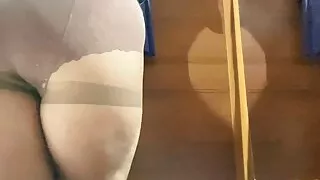 Curvy MILF masturbates her pussy in panties in a mall fitting room