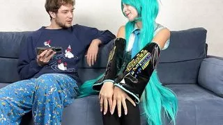 Vocaloid Hatsune Miku Didn't Expect Fans to Have Such Experienced Fingers! Cosplay Handjob Orgasm