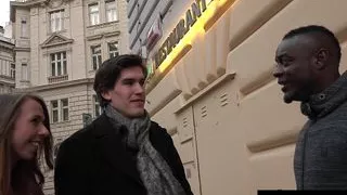 InterracialVision Bf isst Freundin Muschi, während sie von BBC gefickt wird