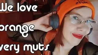 MistressOnline loves orange very much!