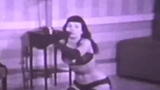 BETTY PAGE UNCOVERED - (Restyling Movie in Full HD Version)