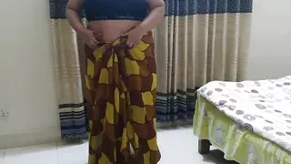 (Hindi Choda Chudi) Saree Pahne 35 Sal Ki Tamil Aunty Ko Driver Ne Dekh Liya Aur Jabardasti Chodne Laga