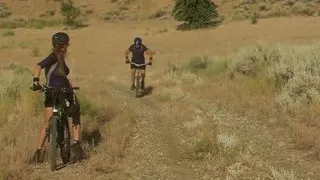 She flashes her trimmed Asian pussy for him to eat it and cumshot on it