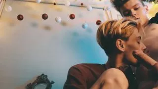 Sweet couple of guys had hot sex on the eve of Christmas