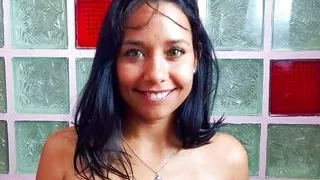 Bailo sensual y luego me lleno toda de aceite para ti